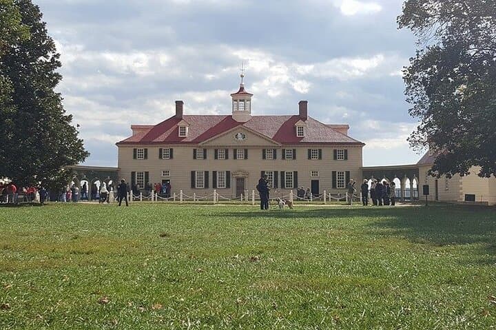Private Transfer from Washington DC to Mount Vernon: 5-Hour Historic Estate Tour photo 1