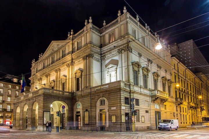 Milan Self-Guided Walking Tour – Duomo, Galleria & Last Supper Audio Guide photo 6