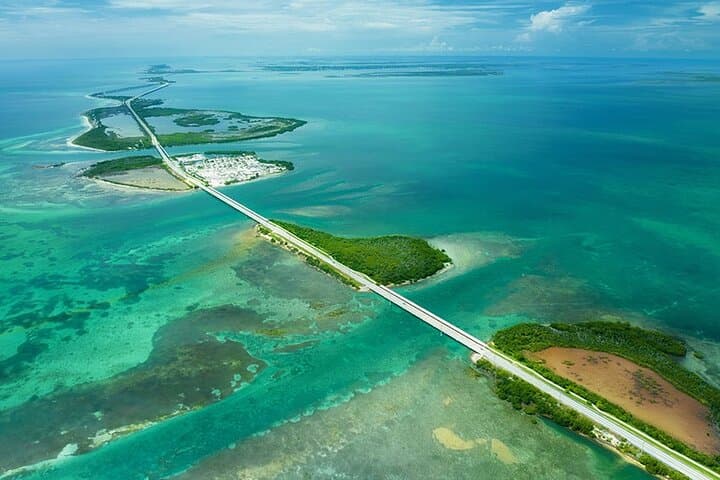 Private Luxury Yacht Charter: Florida Keys Overnight from Key West photo 2