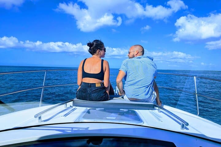 Private Luxury Yacht Charter: Florida Keys Overnight from Key West