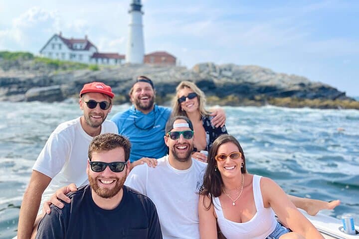Casco Bay Boat Tour: Forts, Lighthouses & Seals from Portland