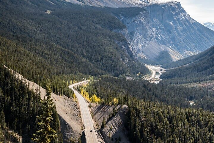 Banff Icefields Parkway Private Full-Day Tour to Columbia Icefield photo 5
