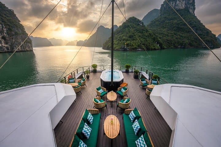 Halong Catamaran Premium Day Cruise with Jacuzzi, Kayaking & Cooking Demo photo 4