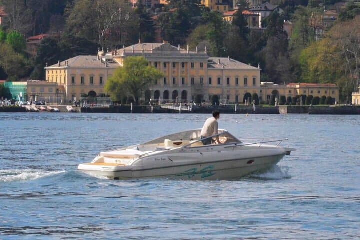 Private 1.5-Hour Lake Como Boat Tour: Villas, Prosecco & Celebrity Homes photo 1