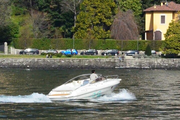 Private 1.5-Hour Lake Como Boat Tour: Villas, Prosecco & Celebrity Homes photo 3