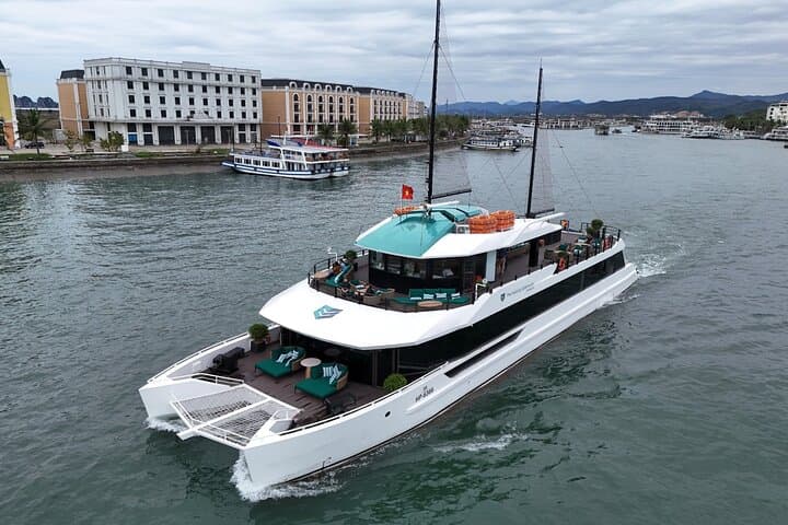 Yachting Lan Ha: Luxury Catamaran Day Cruise from Hanoi photo 3