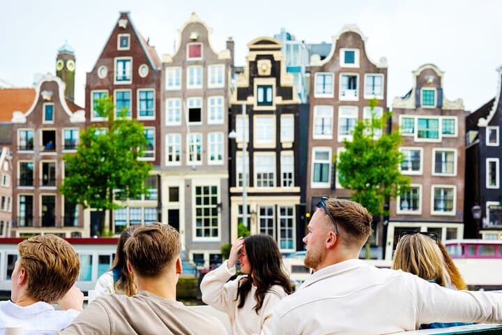 Amsterdam New Electric Canal Cruise with Local Skipper photo 3