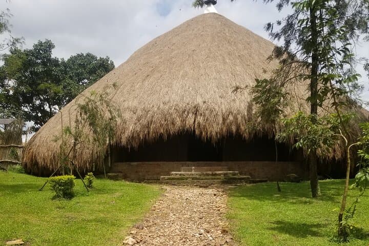 Walking with Kings: Full-Day Buganda Traditions, Kasubi Tombs & Kabaka's Lake Tour