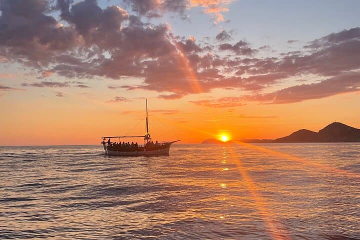 Dubrovnik Sunset Boat Cruise: Wine, Snacks & City-Wall Views photo 2