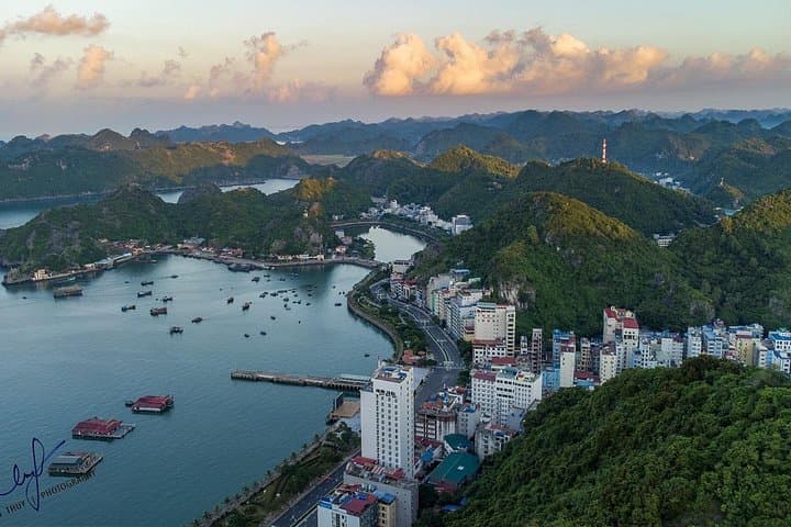 Lan Ha Bay Sunset Boat Tour from Cat Ba: Kayak, Swim & Sunset Party photo 2