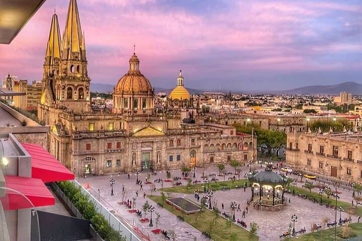 Explore Guadalajara’s Must-See Sites: 2-Hour Guided Walking Tour