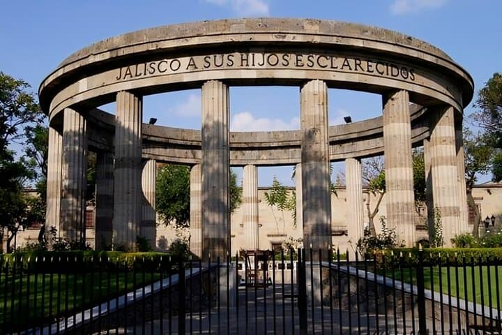 Explore Guadalajara’s Must-See Sites: 2-Hour Guided Walking Tour photo 2