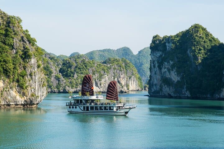 Lan Ha Bay Quiet Coves: Full-Day Cat Ba Boat Tour with Kayaking and Snorkeling photo 5