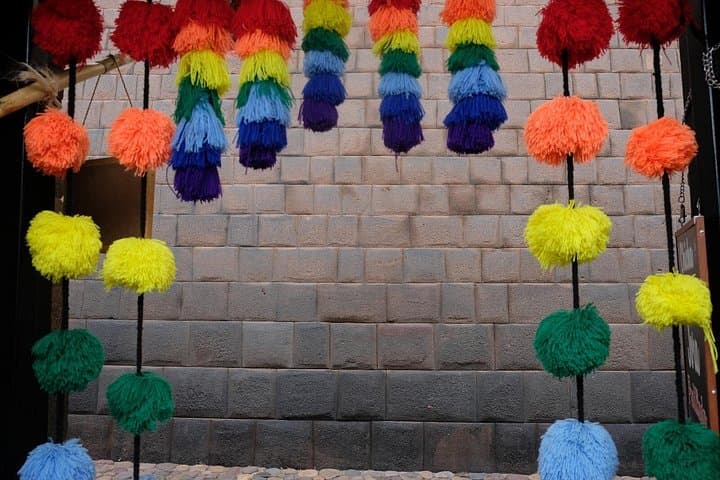 Historical Walking Tour of Cusco: Inca Streets, Colonial Palaces & Local Flavors photo 4