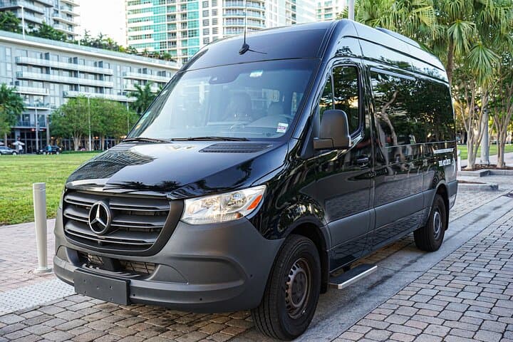 Miami Airport Executive Transfer Private Chauffeur Service to MIA photo 2