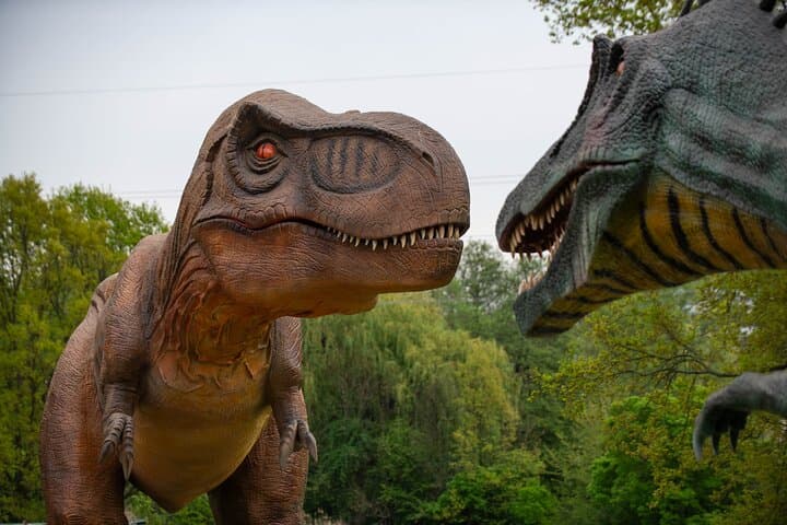 Dinosaurus Amusement Park Prague: Life-Size Animatronic Dino Experience