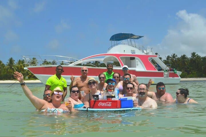 Punta Cana Party Boat: Catamaran Snorkeling, Open Bar & Natural Pool photo 5