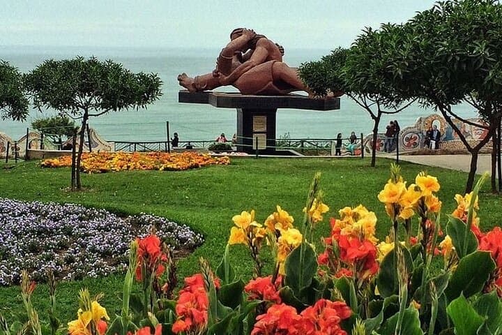 Miraflores & Barranco Walking Tour — Modern Lima Meets Bohemian Barranco photo 5