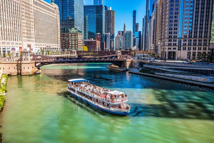 Chicago River Architecture Cruise and 48-Hour Big Bus Hop-On Hop-Off Guide photo 2