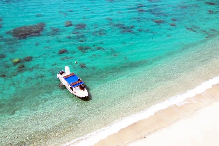 Half-Day Amami Oshima Boat Snorkeling Adventure from Ashitoku Port photo 2