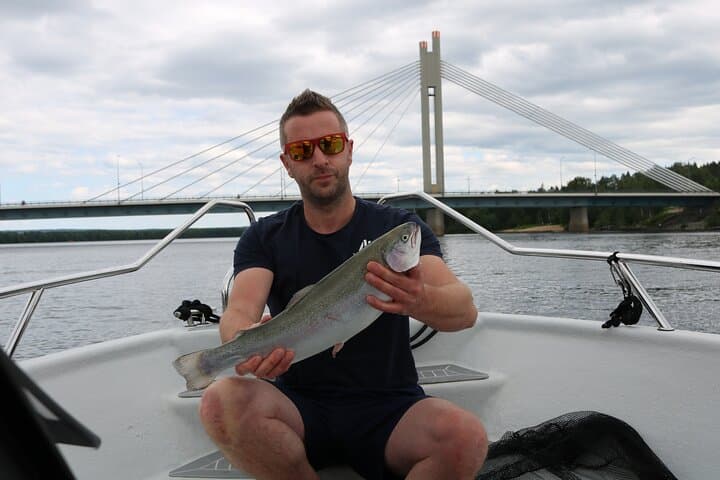 Private Fishing Boat Tour on the Ounas River in Rovaniemi photo 4