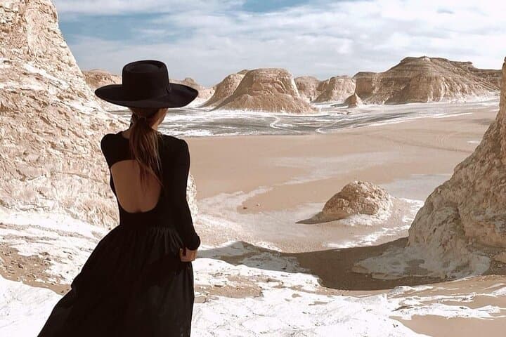 2-Day White and Black Desert Adventure from Cairo: Bahariya Oasis Camping & Crystal Mountain