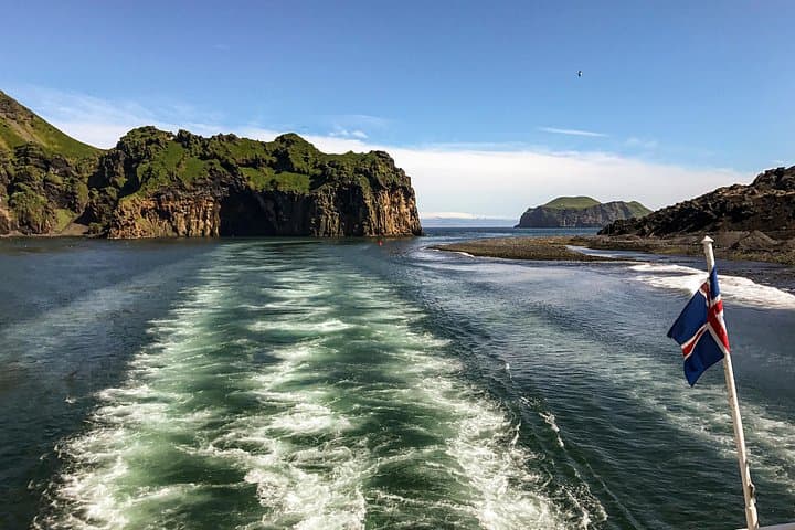 Direct Bus Transfer to Landeyjahöfn — Gateway to the Westman Islands photo 4