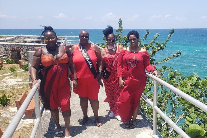 Experience the Exhilaration of Negril’s 7 Mile Beach and Rick's Cafe photo 2