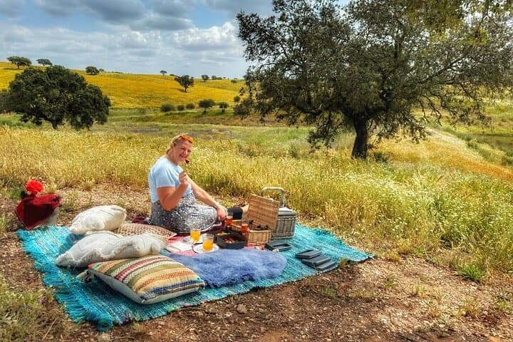 Luxury Countryside Picnic at Herdade Foz da Represa, Mértola