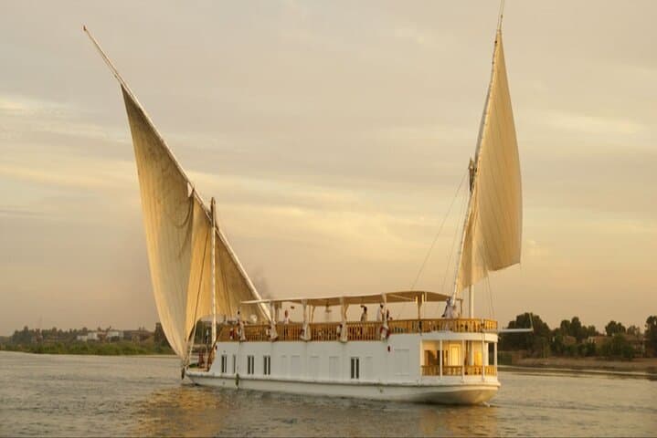 5-Day Dahabiya Nile Cruise: Luxor to Aswan on a Traditional Dahabiya