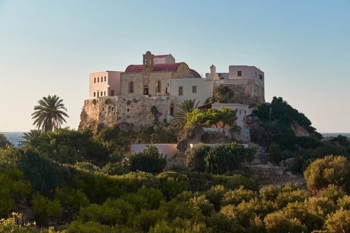 Elafonisi Beach & Chrisoskalitisa Monastery Private Tour — Pink Sands and Cliffside History photo 3