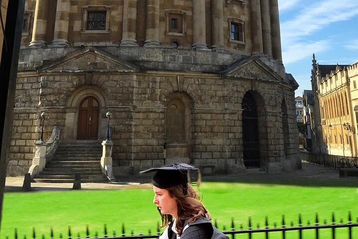 Inside Oxford's College Gardens: A Two-Hour Guided Walk Through Hidden Quads and Herb Beds photo 3