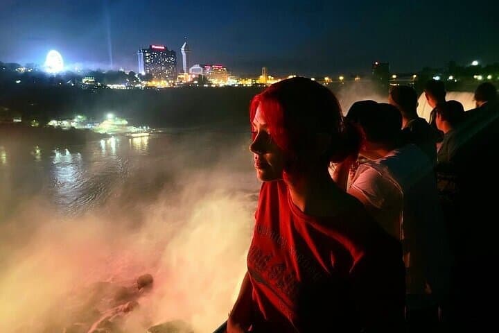 Experience the Magic: Sunset Tour of Niagara Falls State Park with Fireworks