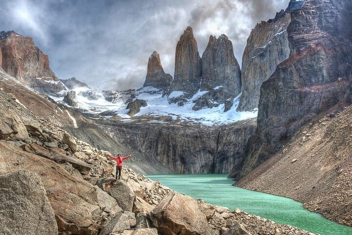 Torres del Paine W Circuit in 4 Days: Express Camping and Refuge Route