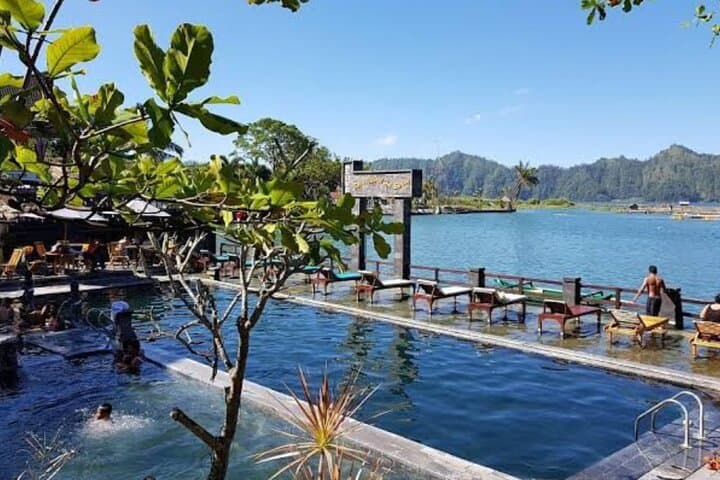 Two-Day Private Bali Waterfall Wonders Tour: Tukad Cepung, Tibumana & Jatiluwih photo 5