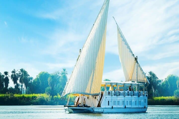 5-Day Dahabiya Nile Cruise from Luxor to Aswan — Temples, Philae & Edfu