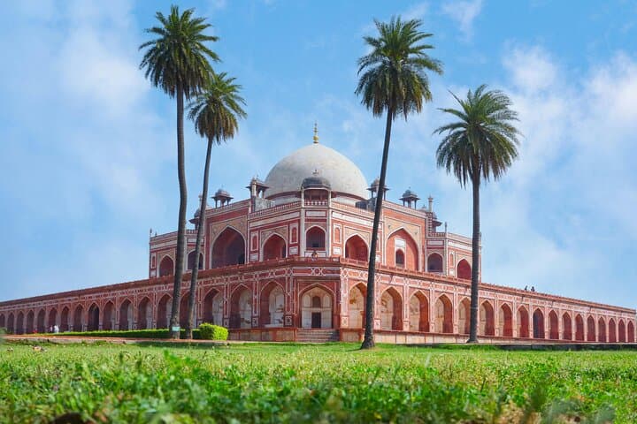 5-Day Luxury Golden Triangle Tour: Delhi, Agra & Jaipur Highlights photo 4