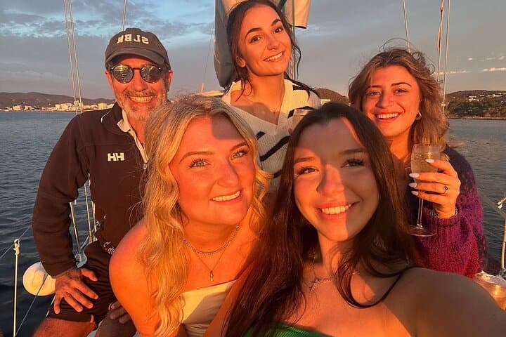 Small-Group Ibiza Sunset Sail with Cava and Gourmet Appetizers photo 4