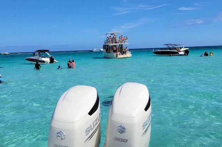 Private Donzi Powerboat: Half-Day Stingray City & Coral Reef Snorkel photo 3