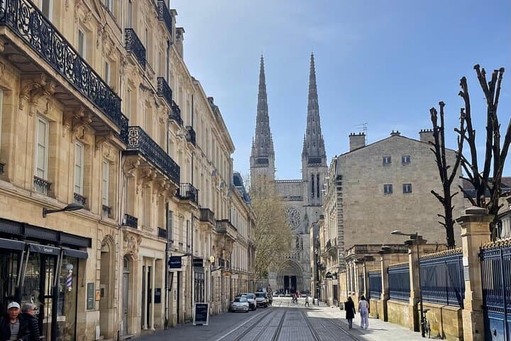 Explore Bordeaux on Foot: Small-Group Guided Walking Tour photo 5