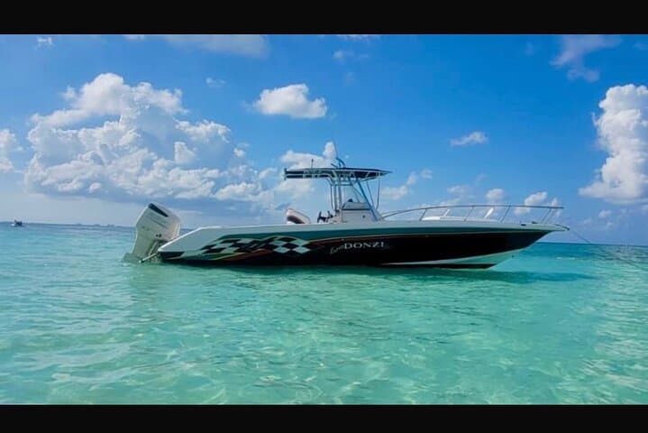 Private Donzi Powerboat: Half-Day Stingray City & Coral Reef Snorkel photo 4