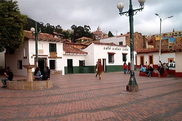 La Candelaria Walking Tour — Chorro de Quevedo, Coffee & Local Flavors in Bogotá photo 3