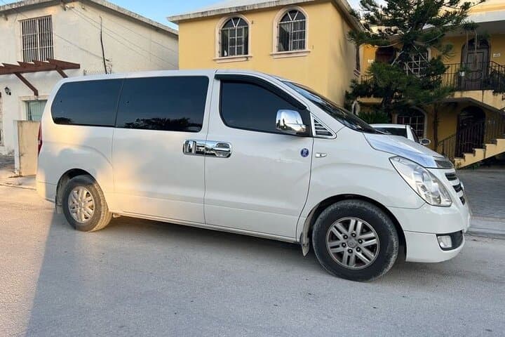 Punta Cana Private Airport Shuttle (PUJ) — Private Minivan Transfer to Hotel photo 3