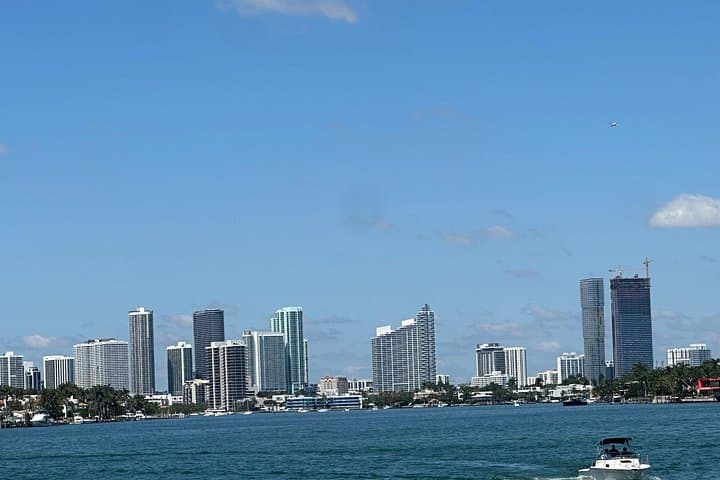 Miami Night Skyline & Star Island Boat Cruise from South Beach photo 5