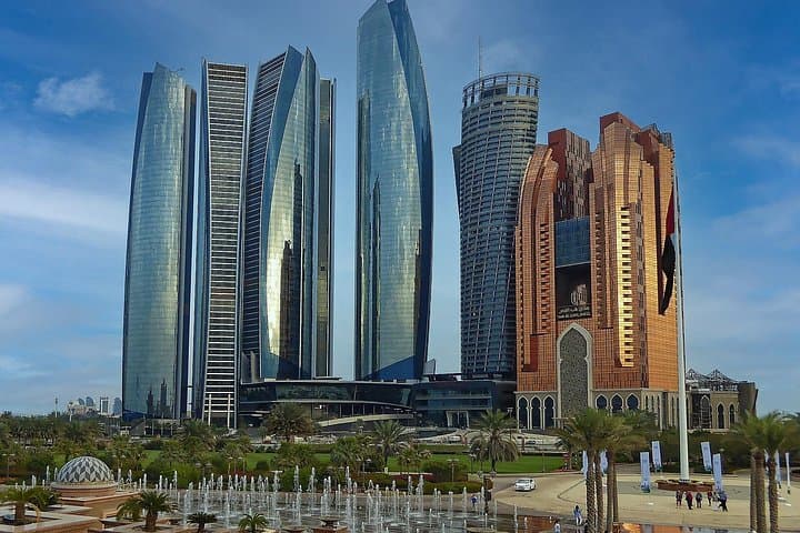 One-Day Abu Dhabi Highlights: Sheikh Zayed, Yas Island & Louvre Photo Stops photo 3
