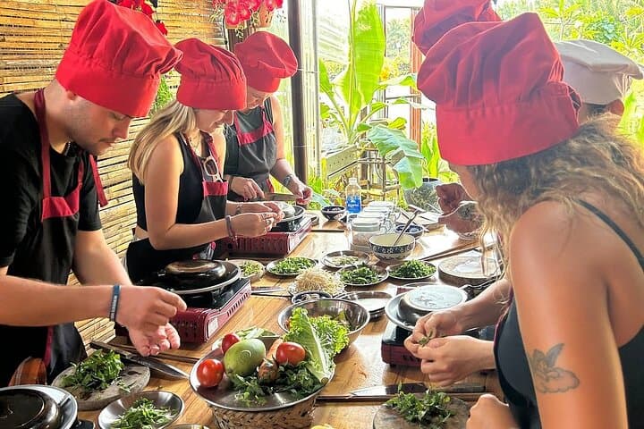 Coconut Jungle & Basket Boat Adventure with Hoi An Cooking Class