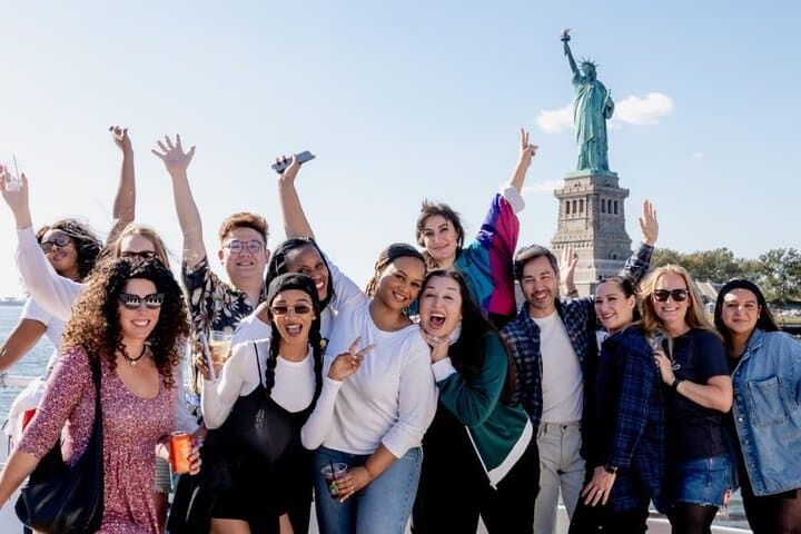 Brooklyn Bridge, Statue of Liberty and Manhattan Walking Tour — Dumbo to Battery Park photo 4