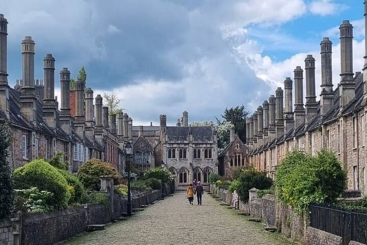 Self-Guided Walking Tour of Wells: Cathedral, Cloisters & Market Cross