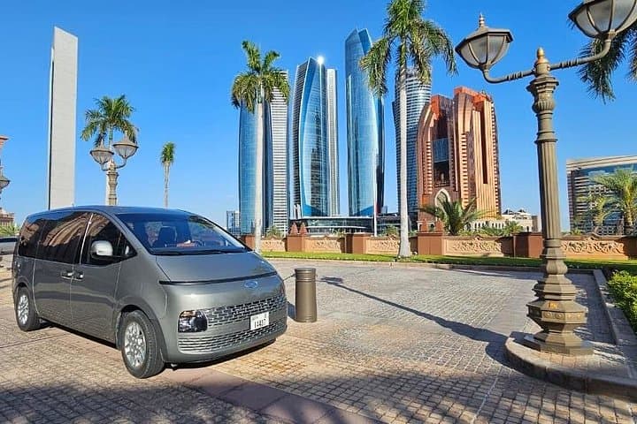 Private Chauffeur from Dubai to Abu Dhabi: 10-Hour Custom City Tour