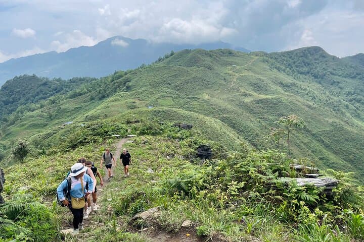 Sapa Hidden Trail Trek: Dragon Jaw to Muong Hoa Valley (1-Day) photo 2